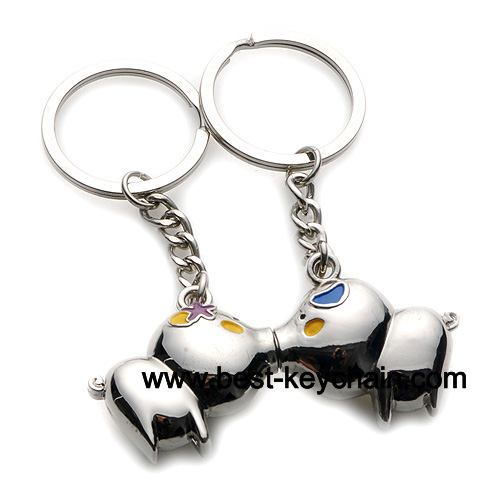 cartoon pig metal couple key chain