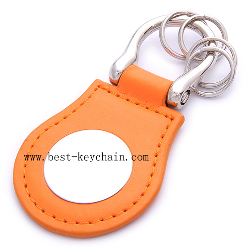 LEATHER KEYCHAIN WITH ORANGE COLOR