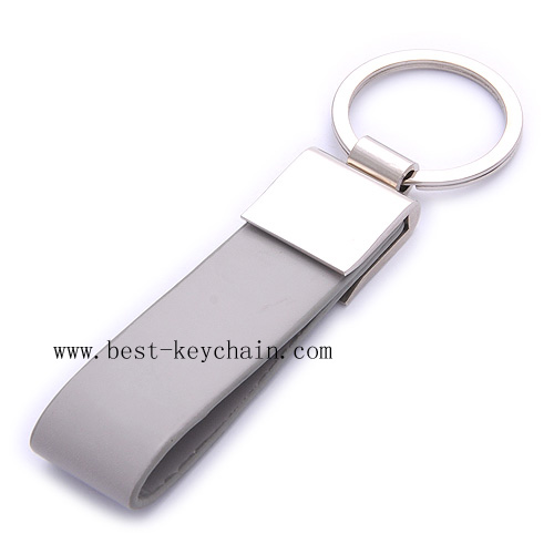 GREY METAL AND LEATHER KEYCHAINS