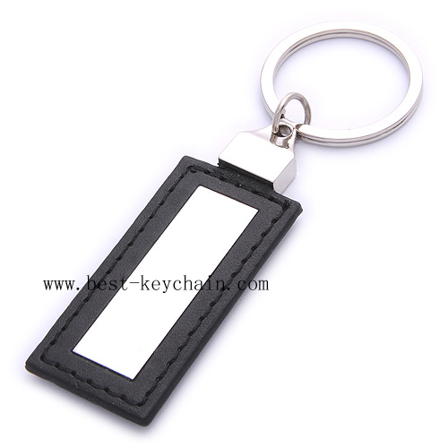 KEYCHAIN WITH RECTANGEL SHAPE LOGO