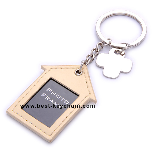 CHEAP PU PHOTO KEYCHAINS