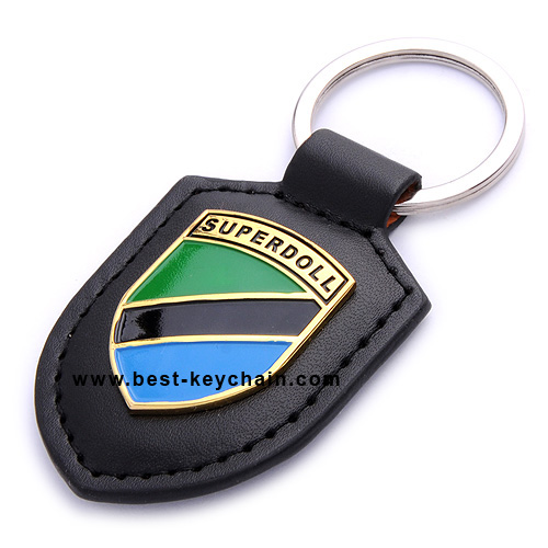 SHIELD SHAPE LEATHER KEYCHAIN