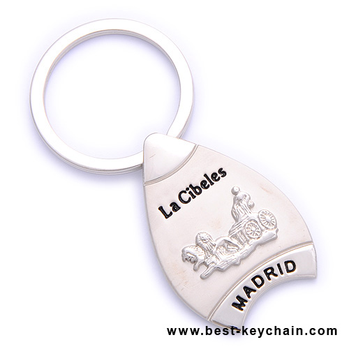 la cibeles madrid keychain metal souvenir