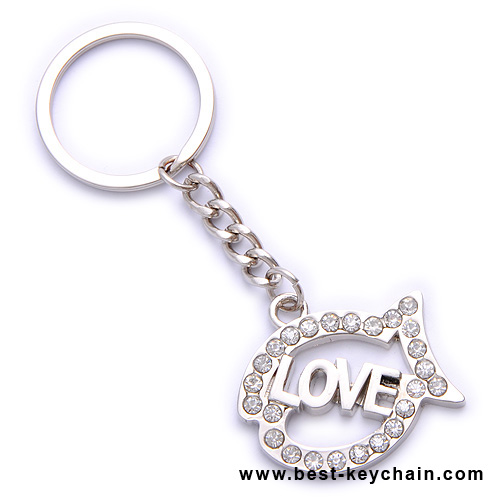 metal diamond fish shape keychain